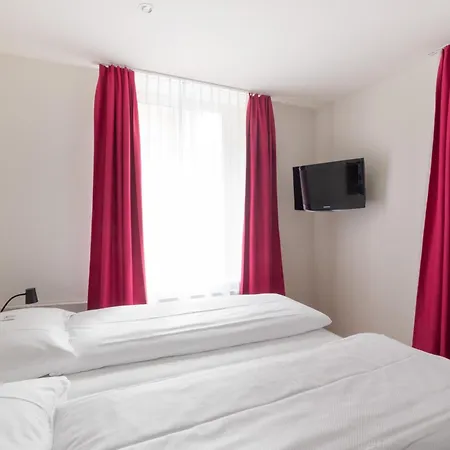 Fred Guest House Hauptbahnhof - Self Check-In-2